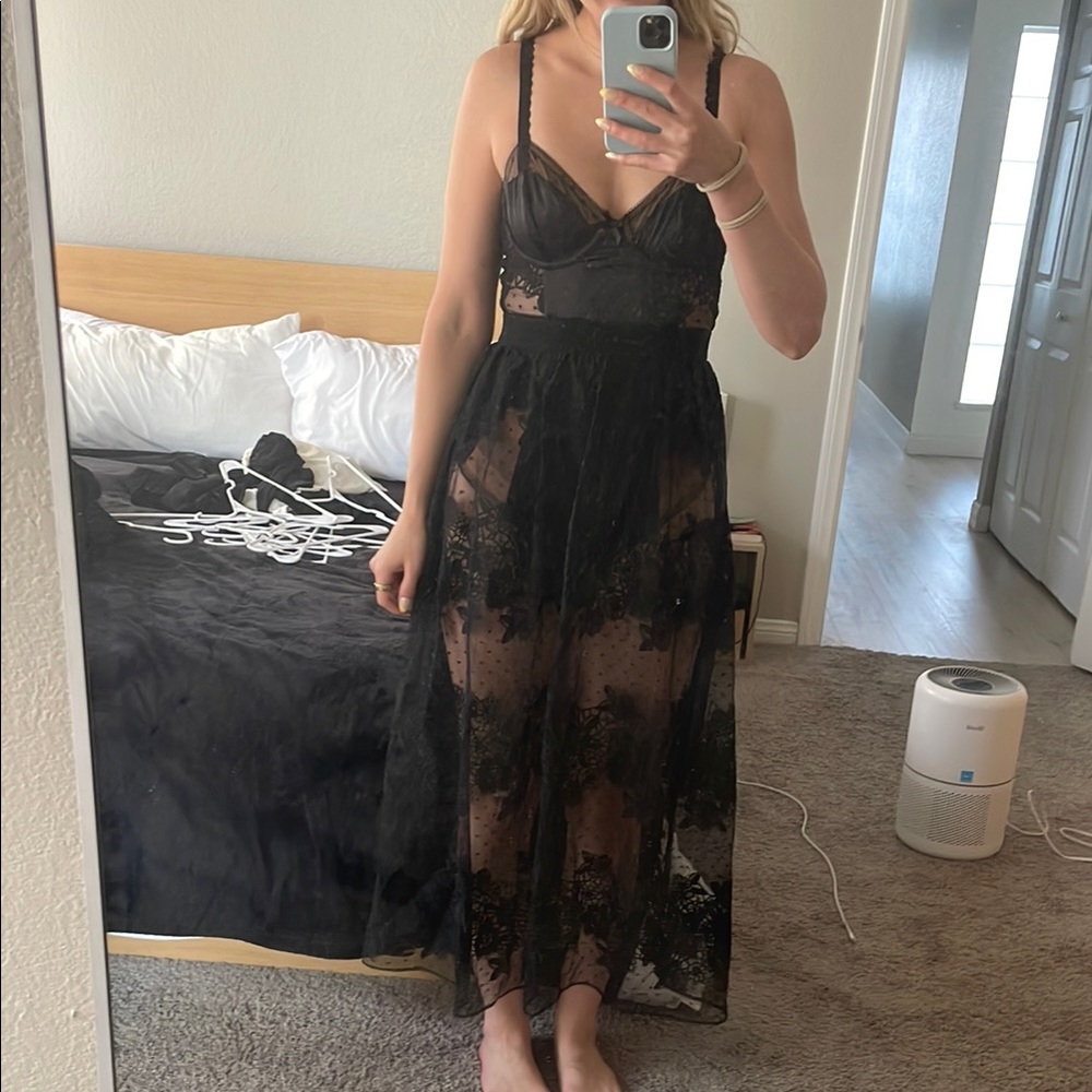 Elegant Black Lace dress